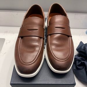 Wolf & Shepherd Crossover Loafer